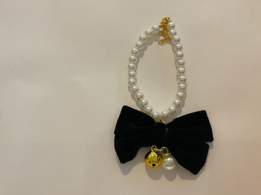 Pearls With Bow
