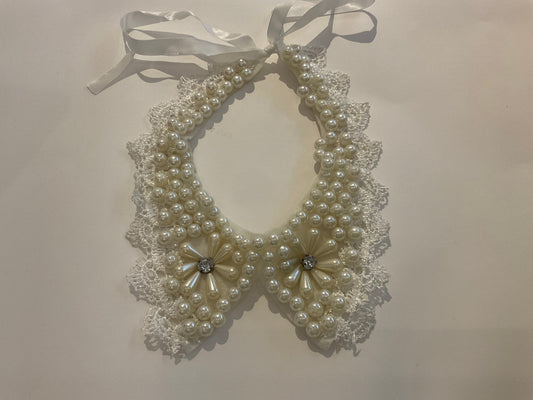 Pearl Flower Lapel