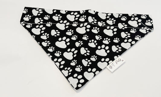 Bandana Paw Prints Black